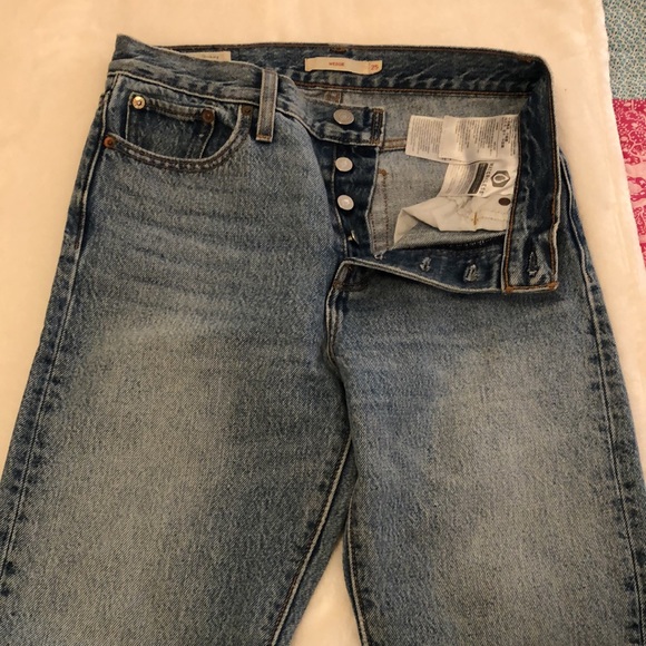 Levi’s High-Waisted Wedgie Jeans - Picture 6 of 12